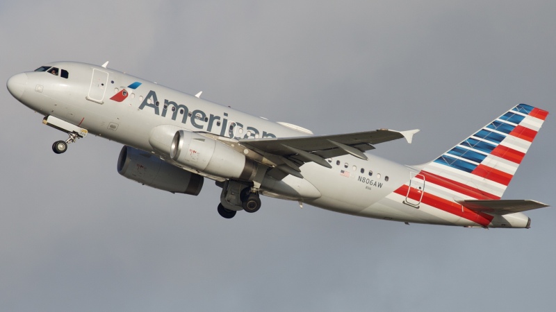 Photo of N806AW - American Airlines Airbus A319 at IAH on AeroXplorer Aviation Database