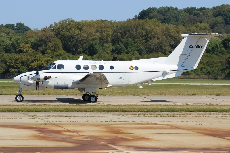 Photo of 92-3329 - USA - United States Army Beechcraft C-12 at LUK  on AeroXplorer Aviation Database