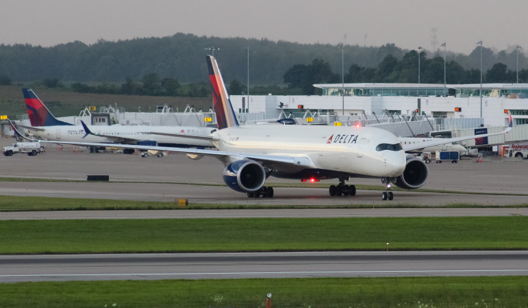 Photo of N574DZ - Delta Airlines Airbus A350-900 at CVG on AeroXplorer Aviation Database