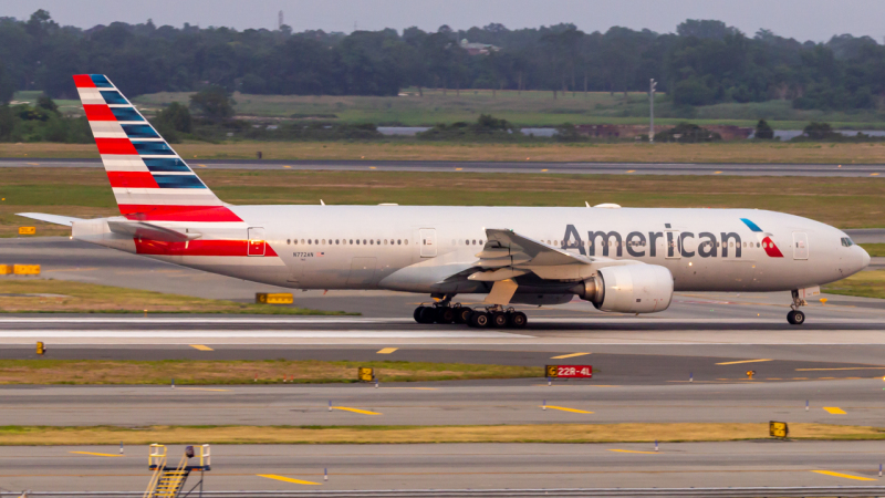 Photo of N772AN - American Airlines Boeing 777-200ER at JFK on AeroXplorer Aviation Database