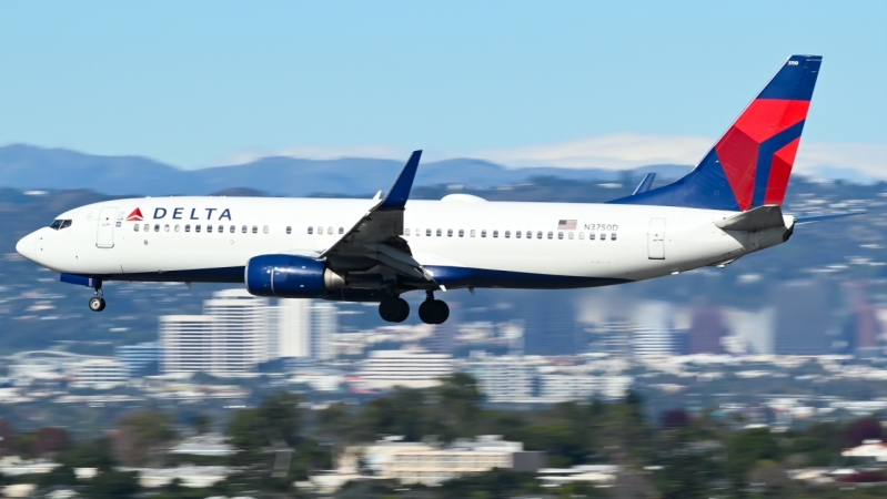 Photo of N3750D - Delta Airlines Boeing 737-800 at KLAX on AeroXplorer Aviation Database