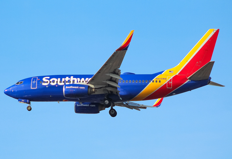 Photo of N925WN - Southwest Airlines Boeing 737-700 at ORD on AeroXplorer Aviation Database
