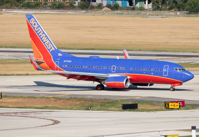 Photo of N7728D - Southwest Airlines Boeing 737-700 at SAT on AeroXplorer Aviation Database