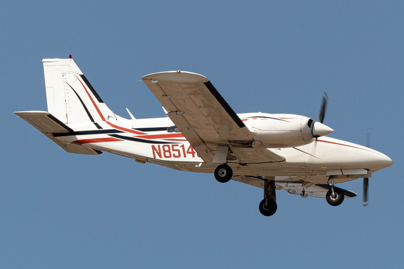 Photo of N8514C - PRIVATE Piper 34 Seneca at BOI on AeroXplorer Aviation Database