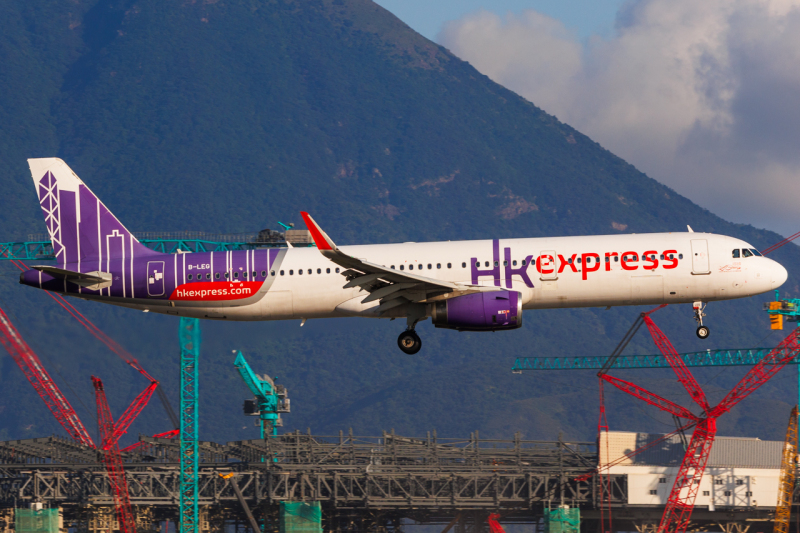 Photo of B-LEG - Hong Kong Express Airbus A321-200 at HKG on AeroXplorer Aviation Database