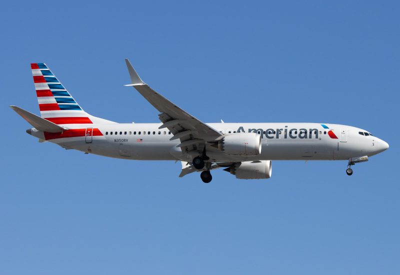 Photo of N350RV - American Airlines Boeing 737 MAX 8 at EWR on AeroXplorer Aviation Database