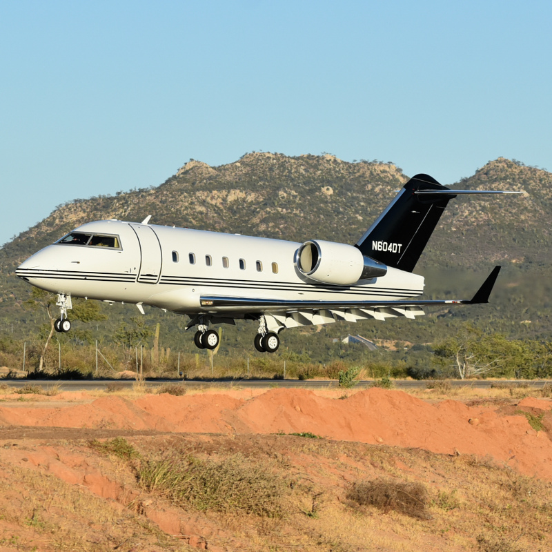 Photo of N604DT - PRIVATE Bombardier Challenger 604 at CSL on AeroXplorer Aviation Database