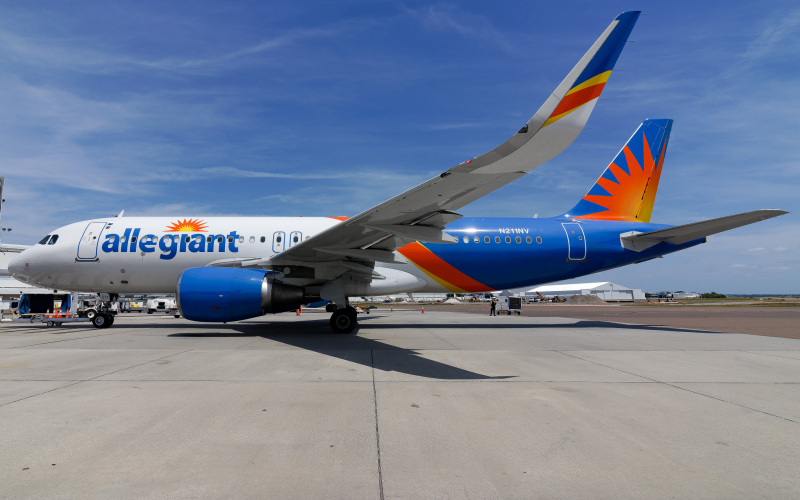 Photo of N211NV - Allegiant Air Airbus A320 at PIE on AeroXplorer Aviation Database