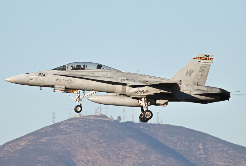 Photo of 165685 - USMC - United States Marine Corp McDonnel Douglas F/A-18 Hornet at SDM on AeroXplorer Aviation Database