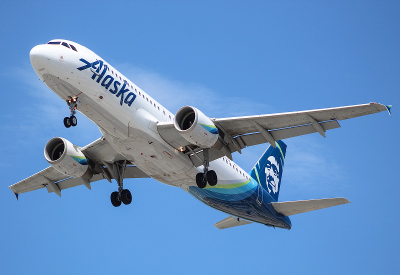 Photo of N635VA - Alaska Airlines Airbus A320 at ORD on AeroXplorer Aviation Database