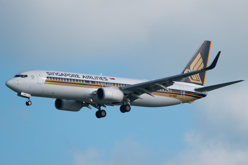Photo of 9V-MGB - Singapore Airlines Boeing 737-800 at SIN on AeroXplorer Aviation Database