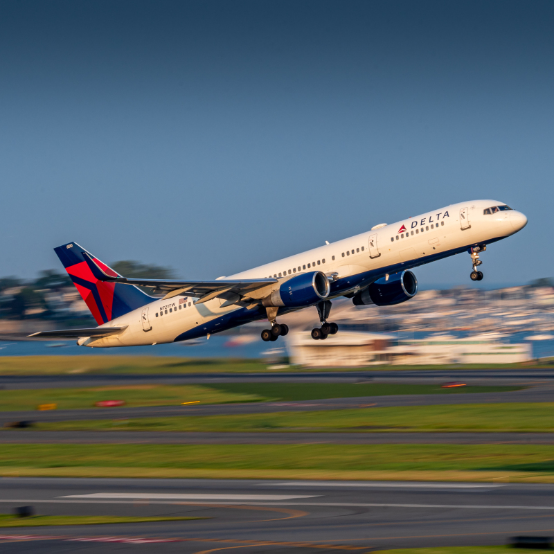 Photo of N721TW - Delta Airlines Boeing 757-200 at BOS on AeroXplorer Aviation Database