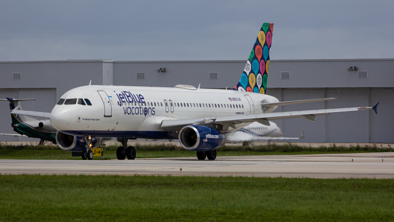Photo of N603JB - JetBlue Airways Airbus A320 at FLL on AeroXplorer Aviation Database
