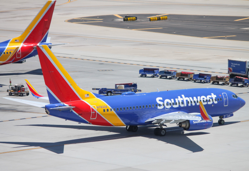 Photo of N7830A - Southwest Airlines Boeing 737-700 at PHX on AeroXplorer Aviation Database