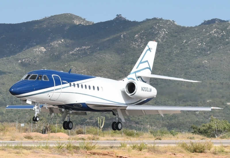 Photo of N200JW - PRIVATE Dassault Falcon 2000EX at CSL on AeroXplorer Aviation Database