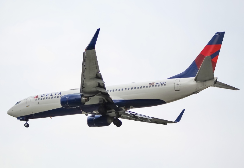 Photo of N3748Y - Delta Airlines Boeing 737-800 at MKE on AeroXplorer Aviation Database
