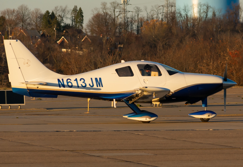 Photo of N613JM - PRIVATE  Cessna 400 at AGC on AeroXplorer Aviation Database