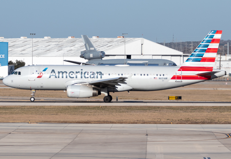 Photo of N651AW - American Airlines Airbus A320 at SAT on AeroXplorer Aviation Database