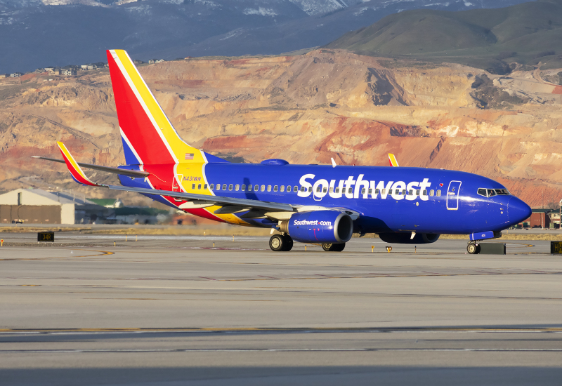 Photo of N431WN - Southwest Boeing 737-700 at SLC on AeroXplorer Aviation Database