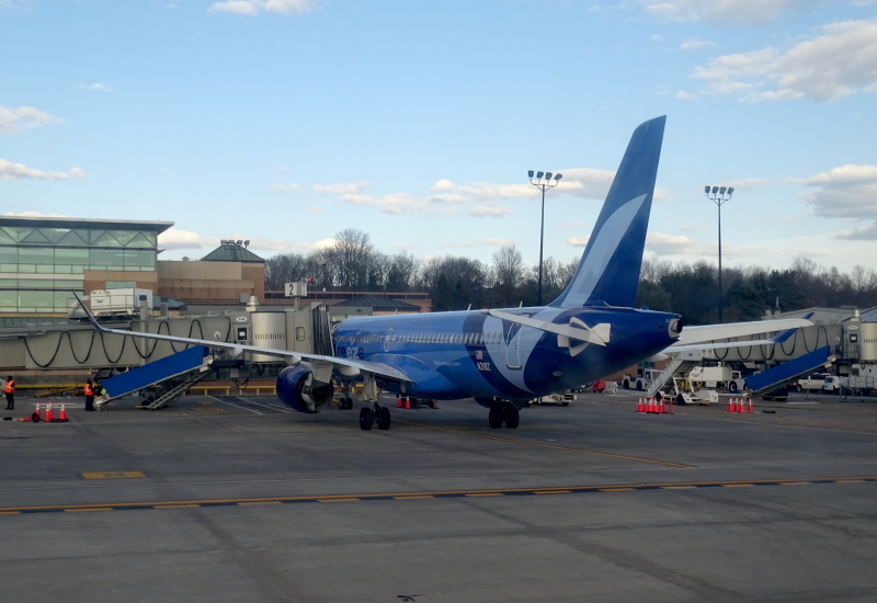Photo of N211BZ - Breeze Airways Airbus A220-100 at hpn on AeroXplorer Aviation Database