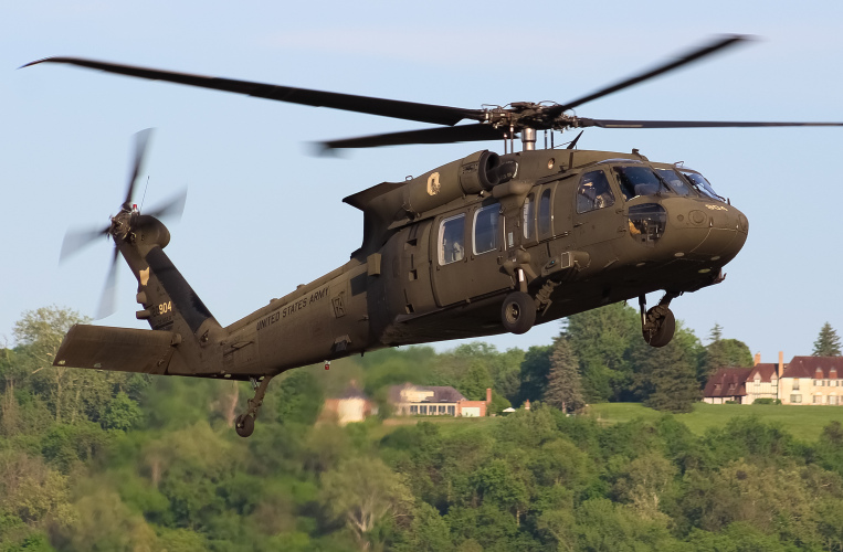 Photo of 16-20904 - USA - United States Army Sikorsky UH-60L Blackhawk at LUK on AeroXplorer Aviation Database