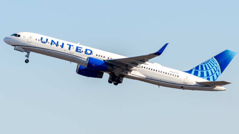Photo of N19136 - United Airlines Boeing 757-200 at EWR on AeroXplorer Aviation Database