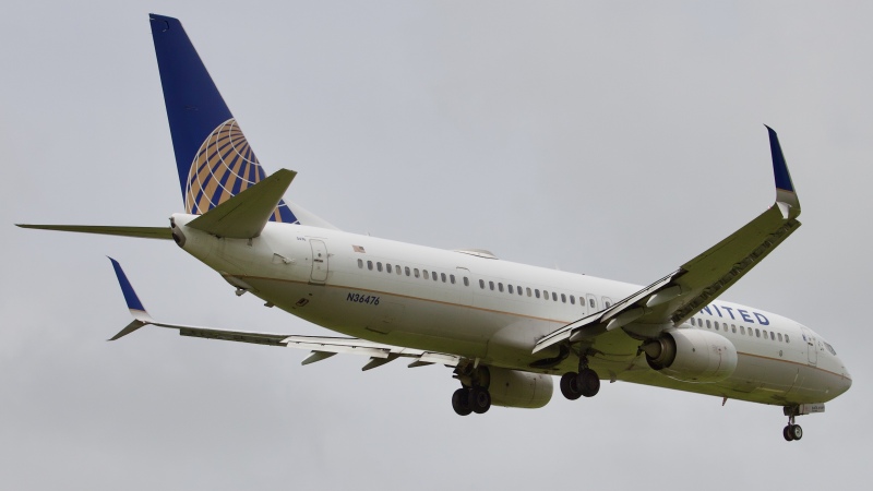 Photo of N36476 - United Airlines Boeing 737-900ER at IAH on AeroXplorer Aviation Database