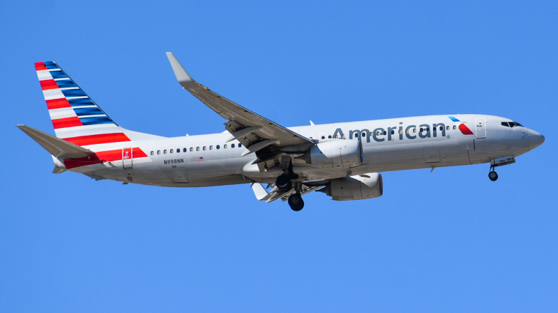 Photo of N998NN - American Airlines Boeing 737-800 at CSL on AeroXplorer Aviation Database