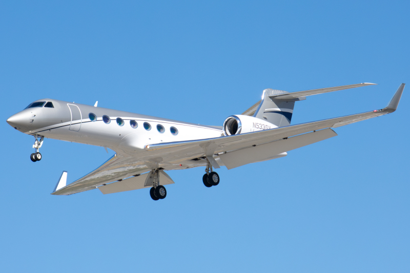 Photo of N533GV - PRIVATE Gulfstream G550 at SJC on AeroXplorer Aviation Database