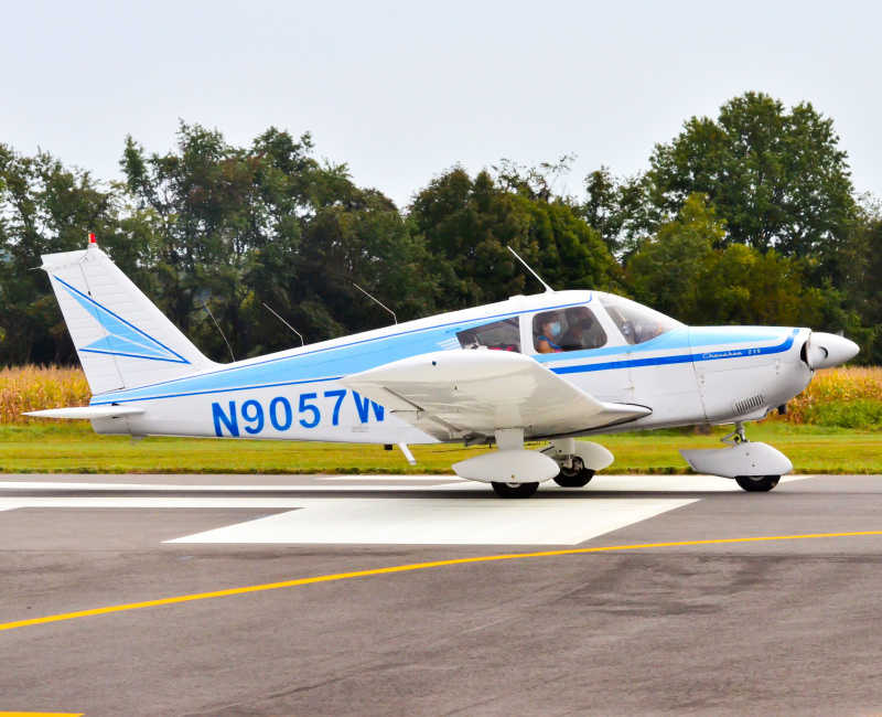 Photo of N9057W - PRIVATE Piper PA-28 at N40 on AeroXplorer Aviation Database