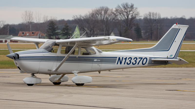 Photo of N13370 - PRIVATE Cessna 172 at DLZ on AeroXplorer Aviation Database