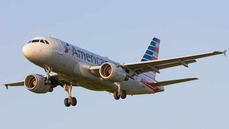 Photo of N741UW - American Airlines Airbus A319 at CMH on AeroXplorer Aviation Database