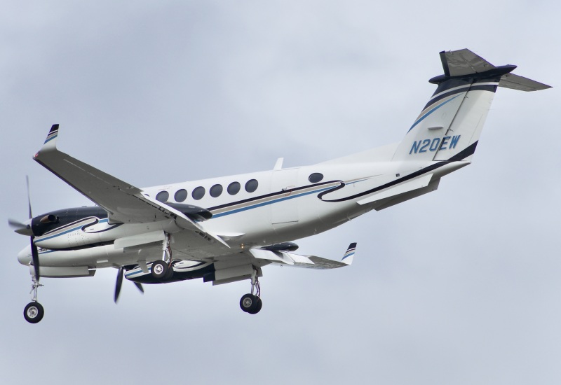 Photo of N20EW - PRIVATE Beechcraft King Air 350 at MCO on AeroXplorer Aviation Database