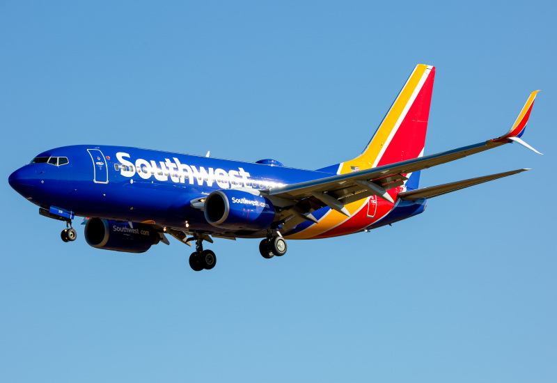 Photo of N281WN - Southwest Airlines Boeing 737-700 at BWI on AeroXplorer Aviation Database