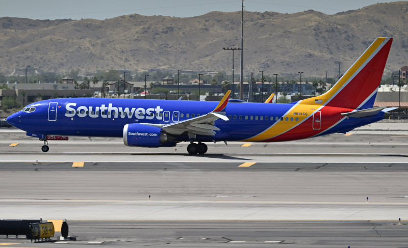 Photo of N8816Q - Southwest Airlines Boeing 737 MAX 8 at PHX on AeroXplorer Aviation Database