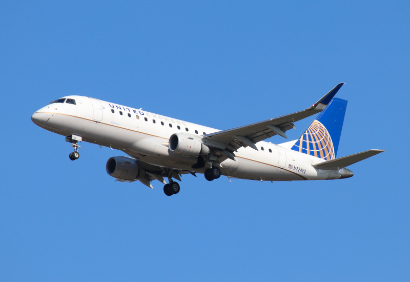 Photo of N724YX - United Express Embraer E175 at IAD on AeroXplorer Aviation Database