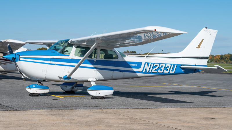 Photo of N1233U - PRIVATE Cessna 172 at FDK on AeroXplorer Aviation Database