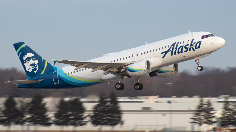 Photo of N840VA - Alaska Airlines Airbus A320 at CMH on AeroXplorer Aviation Database