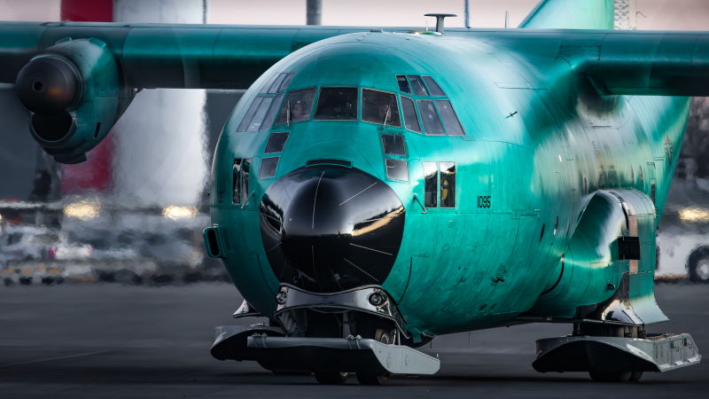 Photo of 92-1095 - USAF - United States Air Force Lockheed LC-130H Hercules at CHC on AeroXplorer Aviation Database