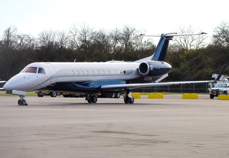 Photo of N600WB - PRIVATE Embraer Legacy 600 at LUK on AeroXplorer Aviation Database