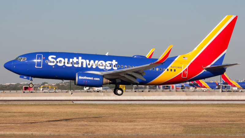 Photo of N453WN - Southwest Airlines Boeing 737-700 at AUS on AeroXplorer Aviation Database