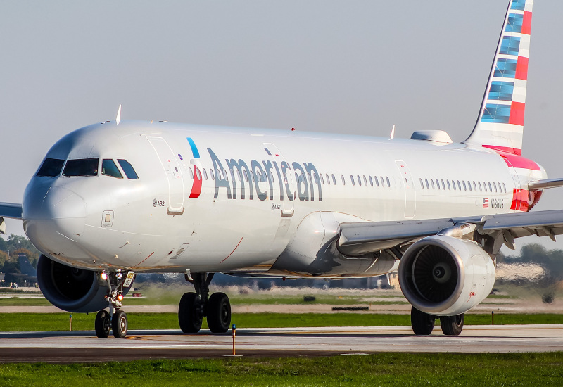 Photo of N186US - American Airlines Airbus A321-200 at MKE on AeroXplorer Aviation Database