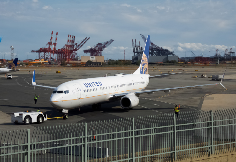 Photo of N69810 - United Airlines  Boeing 737-900ER at EWR on AeroXplorer Aviation Database