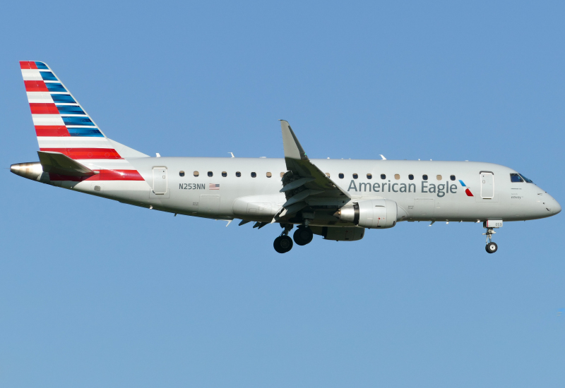 Photo of N253NN - American Eagle Embraer E175 at AUS on AeroXplorer Aviation Database