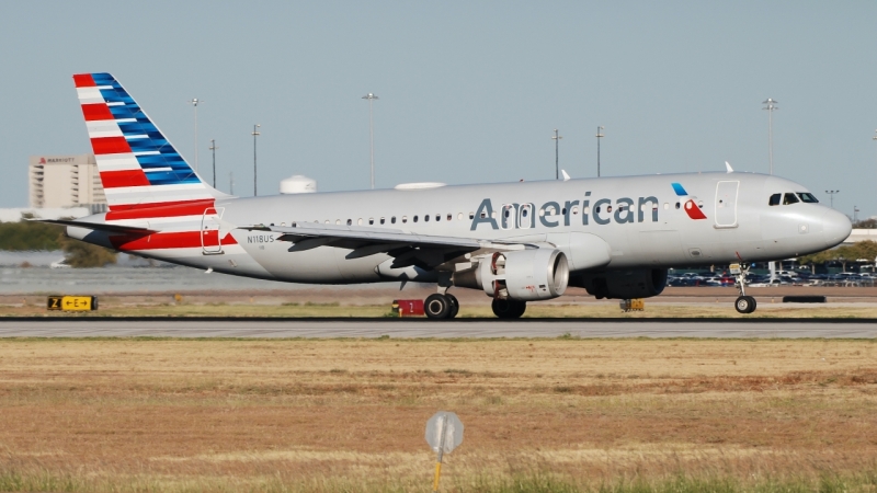 Photo of N118US - American Airlines Airbus A320 at DFW on AeroXplorer Aviation Database