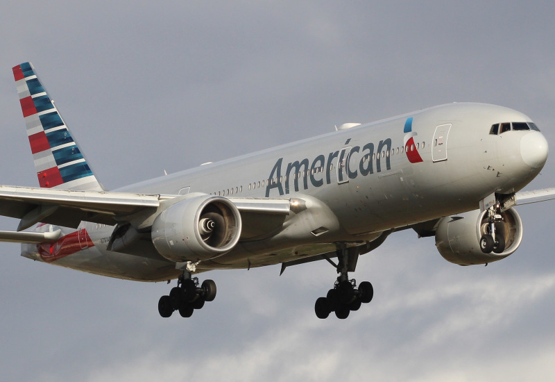 Photo of N781AN - American Airlines Boeing 777-200ER at MIA on AeroXplorer Aviation Database