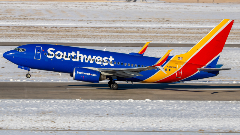 Photo of N251WN - Southwest Airlines Boeing 737-700 at KDEN on AeroXplorer Aviation Database