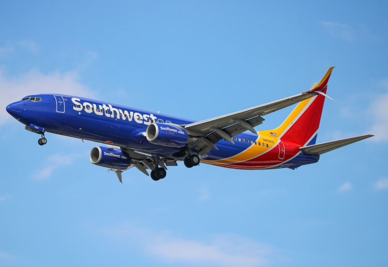 Photo of N8581Z - Southwest Airlines Boeing 737-800 at BWI on AeroXplorer Aviation Database