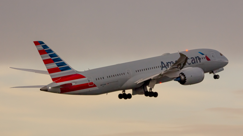 Photo of N872AN - American Airlines Boeing 787-8 at MIA on AeroXplorer Aviation Database
