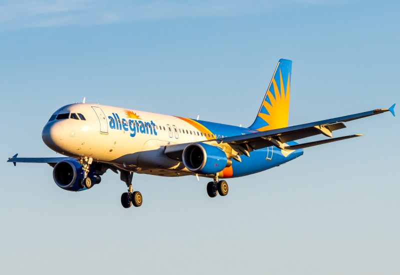 Photo of N281NV - Allegiant Air Airbus A320 at RDM on AeroXplorer Aviation Database